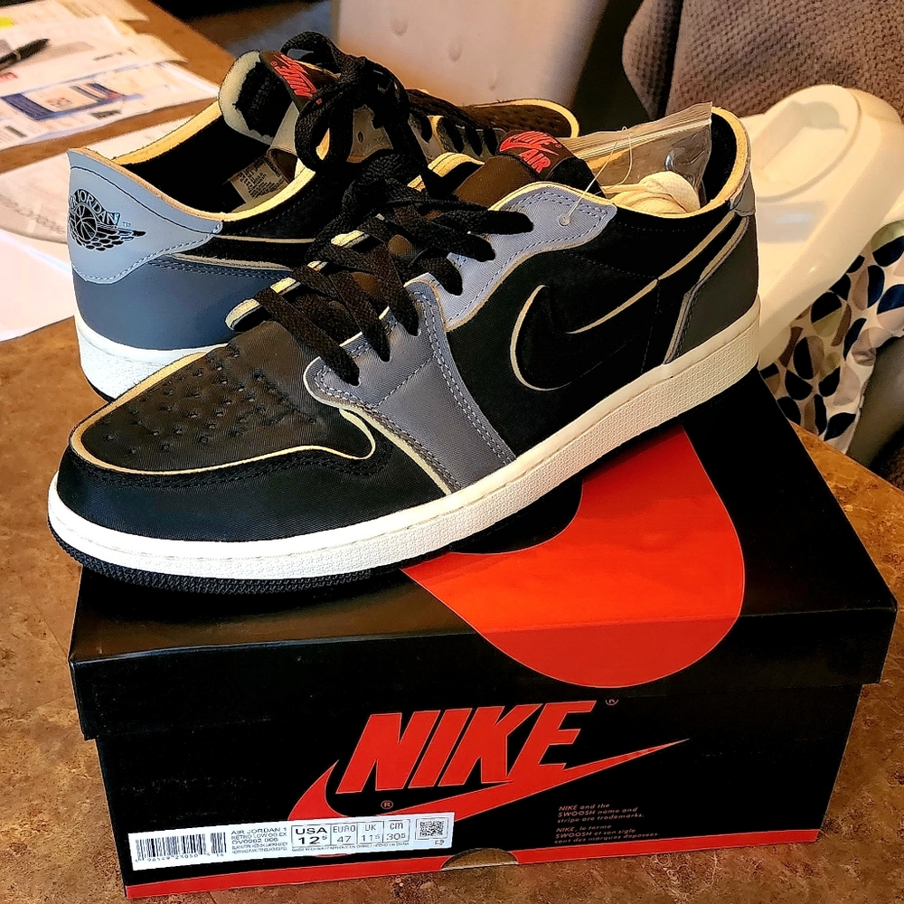 Air Jordan 1 retro low og ex black smoke grey